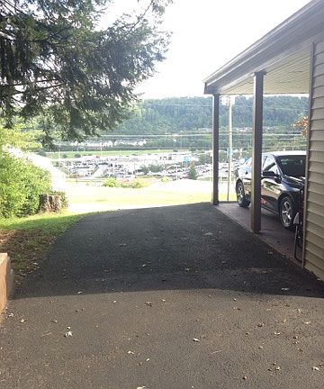 4th image of 321 Tillery Dr