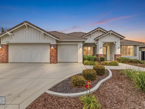 11712 Hollybrook Ln, Bakersfield, CA 93311