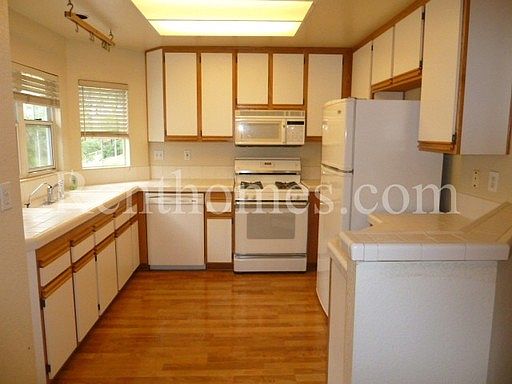 2nd image of 10050 Scripps Vista Way Unit 30