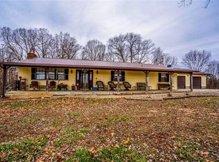 301 McDonald Rd, Waterford, OH 45786