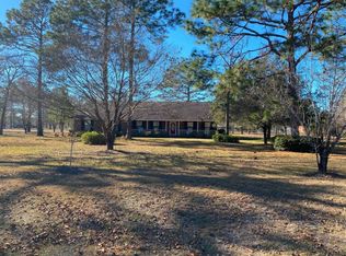 309 Minnow Dr, Jesup, GA 31545