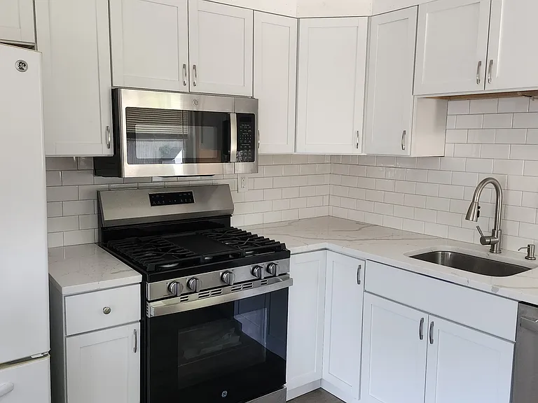 128 Worth Ave — Photo 7