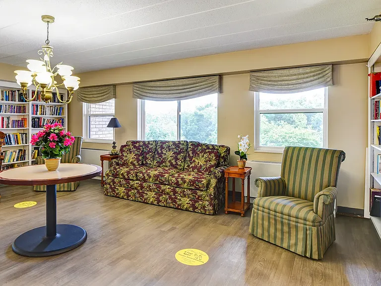 Bellmead Apartments — Photo 15