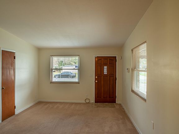 2nd image of 772 Le Brun Dr
