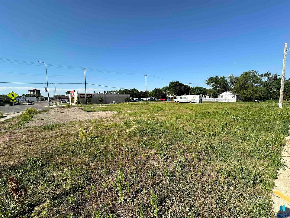 2nd image of 502 S Washington Ave