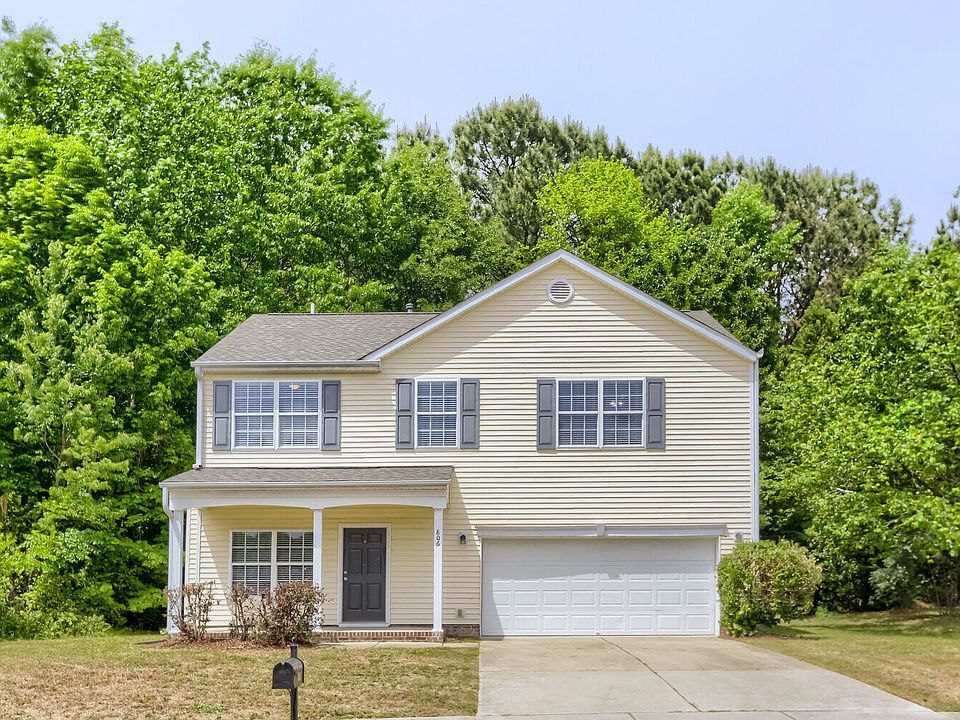 1st image of 806 Laurens Way