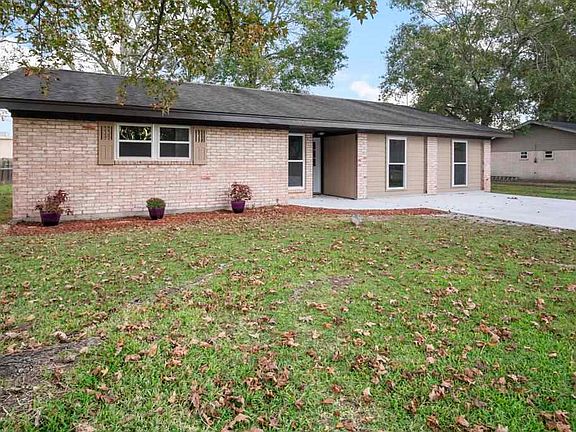 3rd image of 1347 E Palm Dr