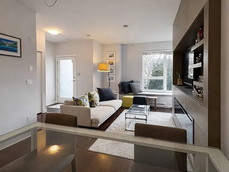 2229 Southside Dr — Photo 6