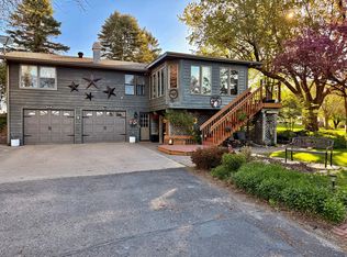 32185 290th St, Worthington, MN 56187