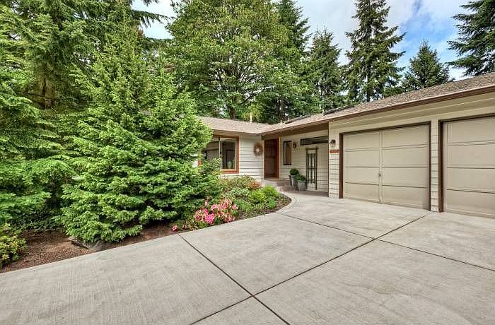 1st image of 6108 152nd Ave NE