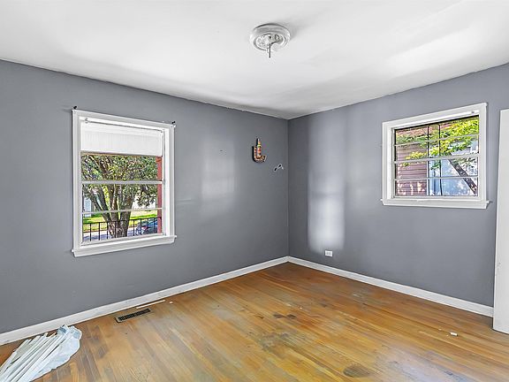 3rd image of 1269 Park Ave