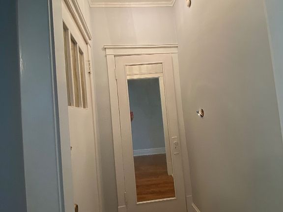 5th image of 7251 N Claremont Ave APT 2
