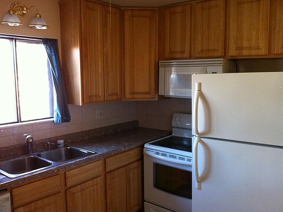 5th image of 462 E Osage Ln APT 3A