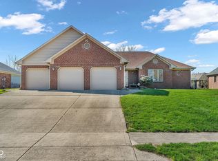 1603 Woodside Dr, Danville, IN