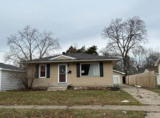 145 Maplelawn St SW, Wyoming, MI 49548