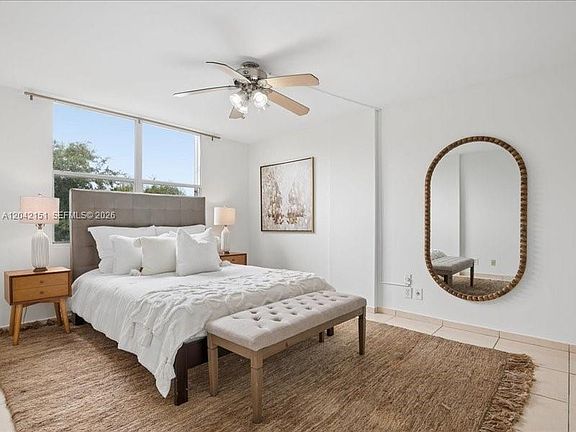 5th image of 117 Royal Park Dr APT 3F