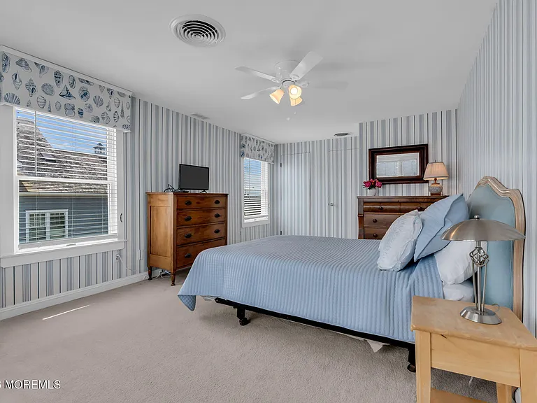 1501 Ocean Ave — Photo 32