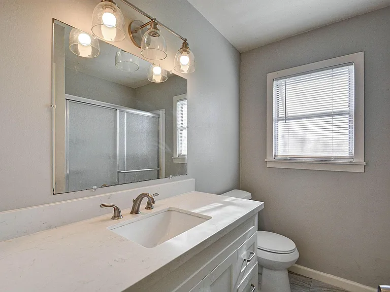 131 Lakewood Dr — Photo 18