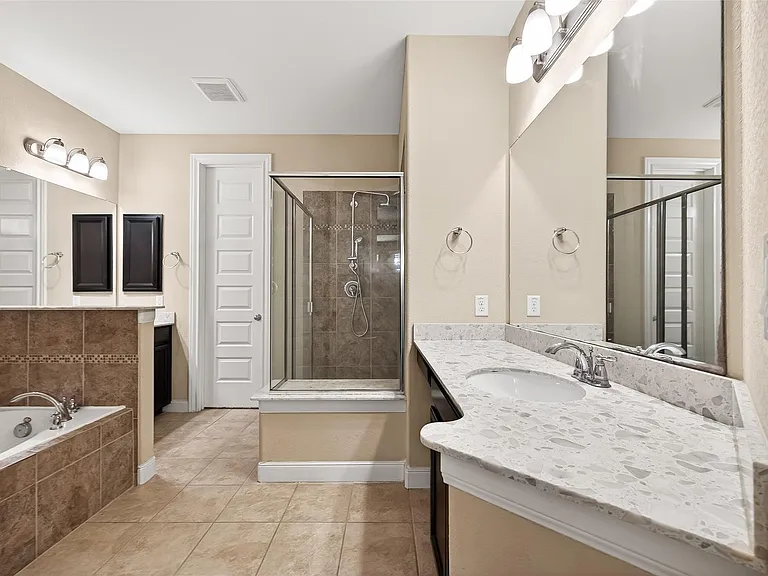 3002 Overbrook Meadow Ln — Photo 26