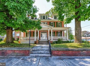 214 E Walnut St, Hanover, PA 17331