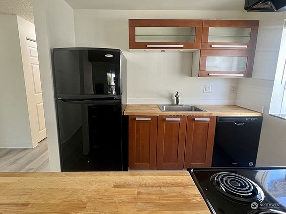4th image of 3438 I Street NE #P301