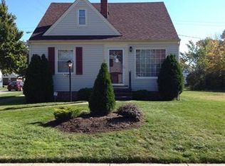 5103 Arch St, Maple Heights, OH 44137