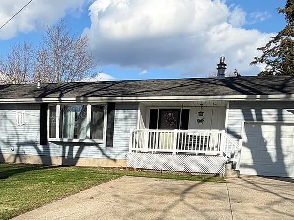 1576 N Roberts Rd, Muskegon, MI 49445