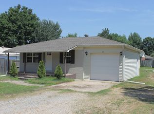 5601 Gene St, Paragould, AR 72450