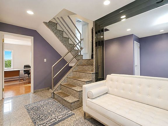 5th image of 232 Mayfair Dr N #1