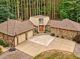 3668 S Graham Rd, Saginaw, MI 48609