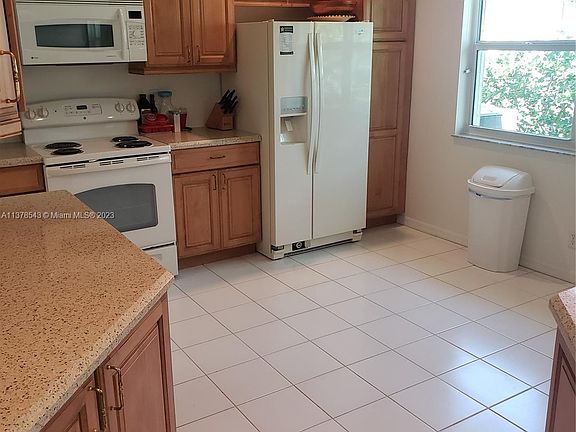 5th image of 4852 SE Mariner Village Ln #4852