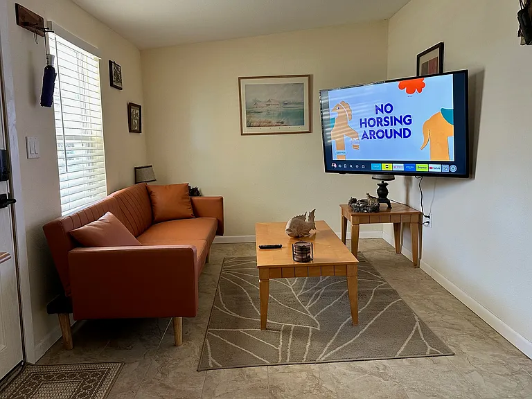 129 Private Road 1717 — Photo 2