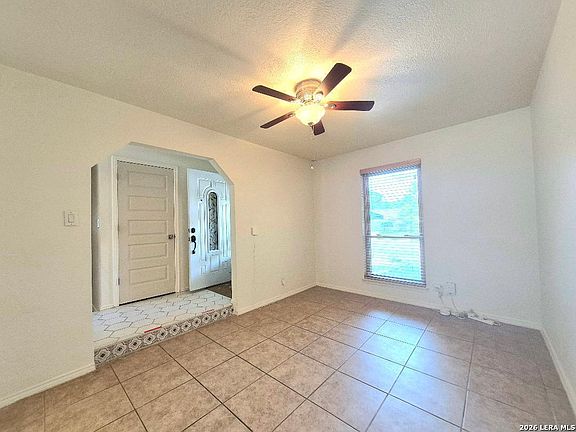 4th image of 4908 TIMBER TRACE ST