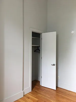 Rented by City Vista Inc | media 35