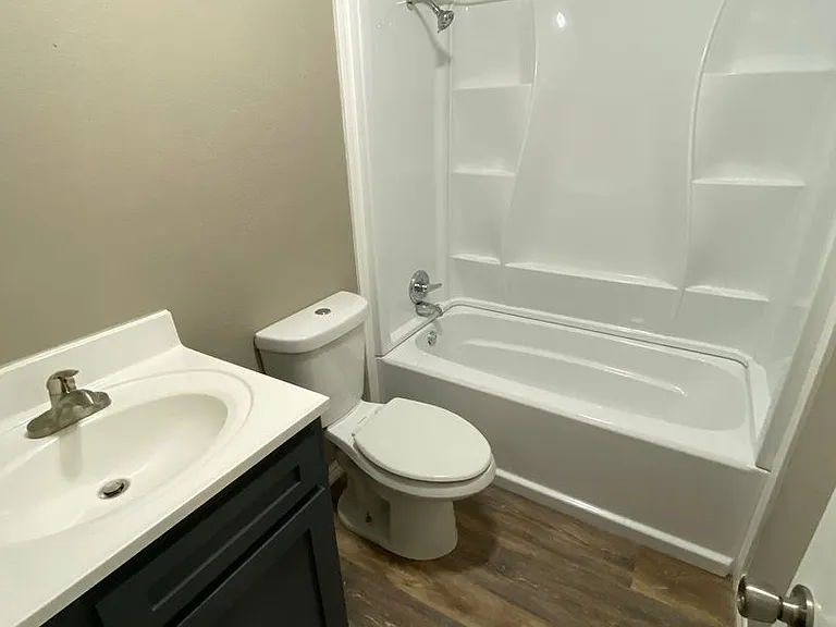 1502 Daffan Ave — Photo 8
