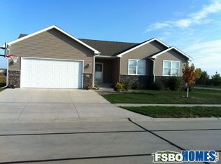 813 SE 16th St, Grimes, IA 50111
