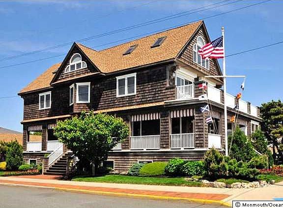 2nd image of 515 S Ocean Ave