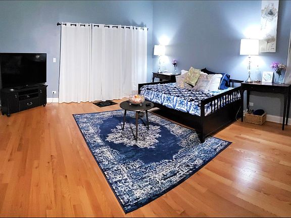 3rd image of 5541 W Edmunds St #B