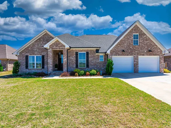 210 Wynchase Dr E, Muscle Shoals, AL 35661