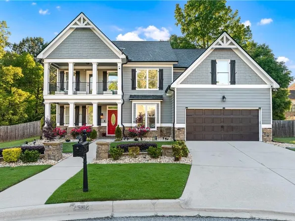 2582 Corey Park Dr, Loganville, GA 30052