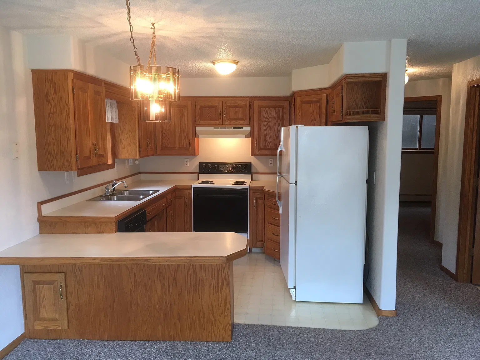 2115 East Rosser Avenue - Unit 4 — Photo 1