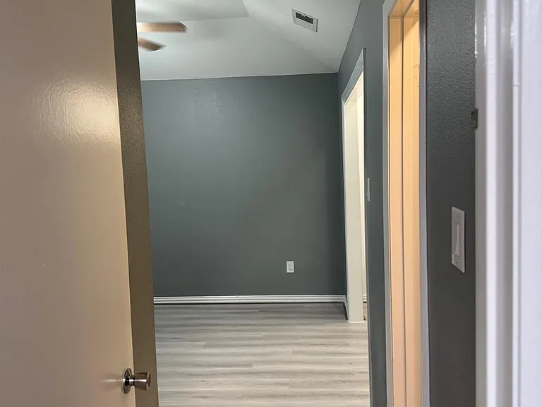 7511 Log Cradle Dr — Photo 24