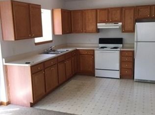 403 2nd St, Victor, IA 52347