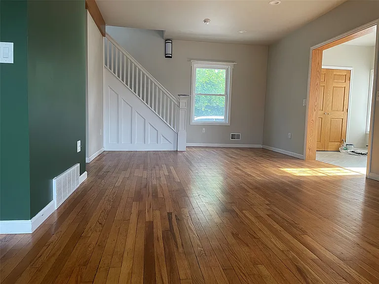 123 Robble Ave — Photo 7
