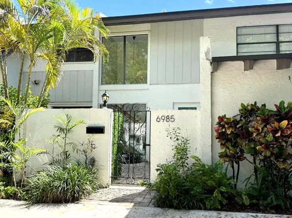 6985 SW 110th Pl, Miami, FL 33173