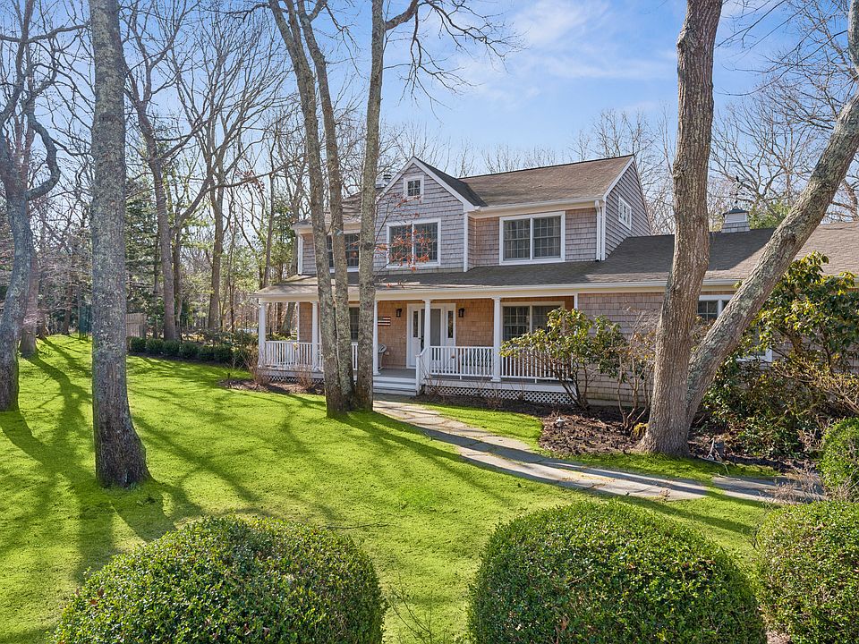 1st image of 8 Lauras Ln