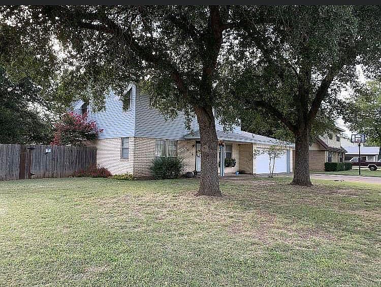 Large corner lot