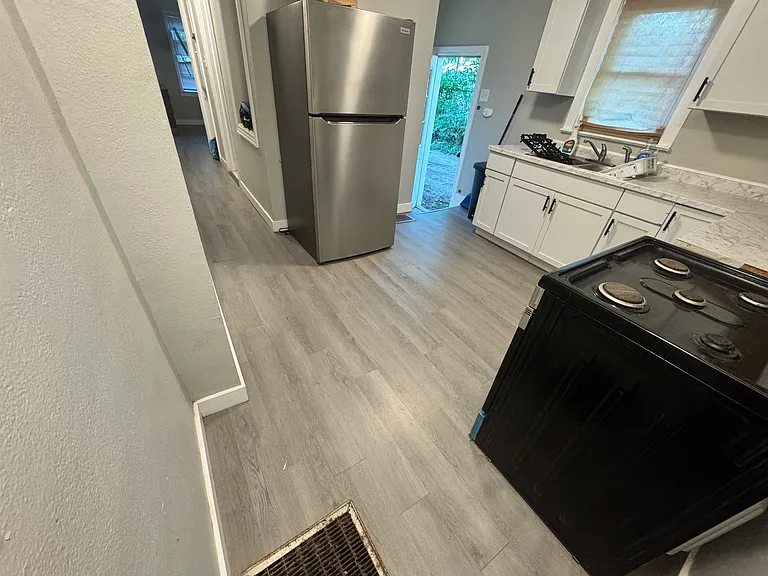 2328 E 36th St #1 — Photo 12