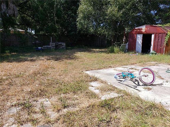 3rd image of 2242 46th Ave N
