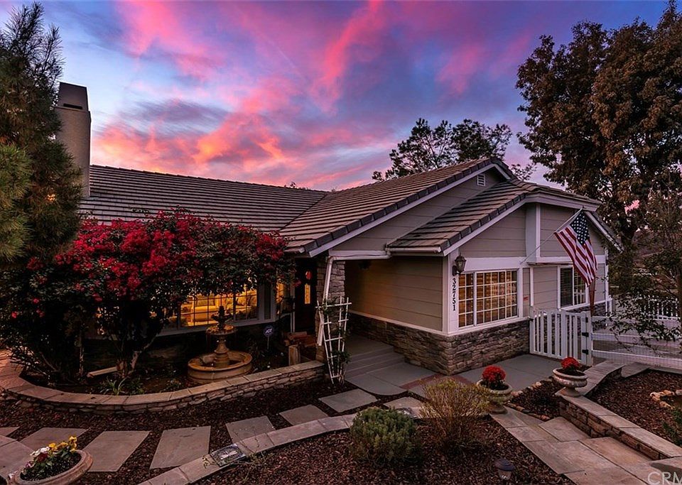 1st image of 32751 Sunset Ave